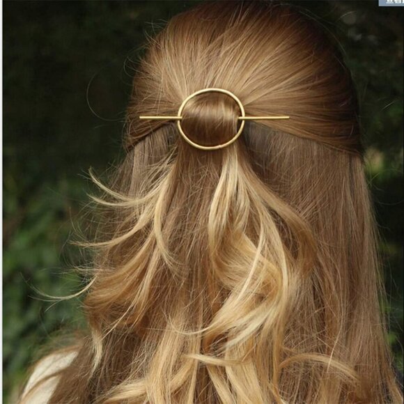 Accessories - Dreamyn Round Hair Clips Hollow Circle Hair Barrettes Fashion Geometric Hairpins